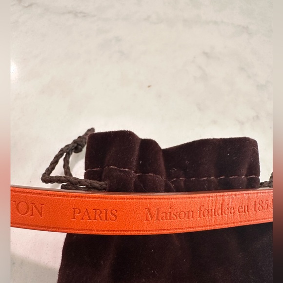 AUTHENTIC LOUIS VUITTON LEATHER BRACELET MAISON FONDEE EN 1854 ORANGE GOLD - Picture 4 of 10